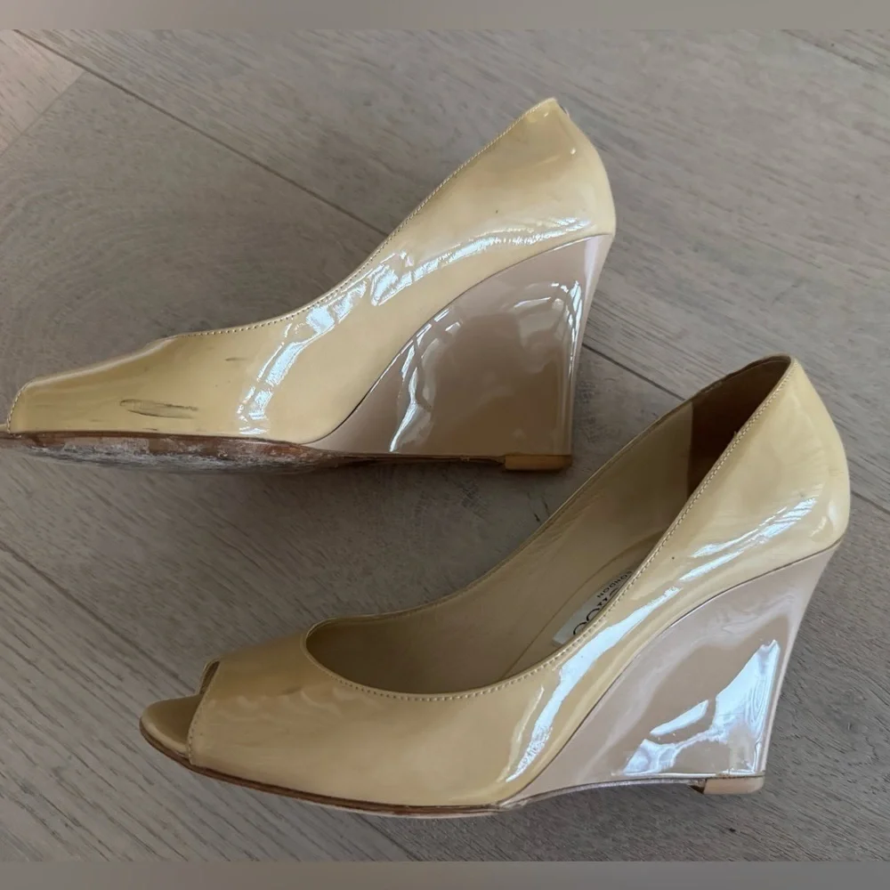 Jimmy Choo Baxen Patent Peep-Toe Wedge Pump size 37.5 Beige color